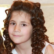 Իզաբելա Ծատուրյան