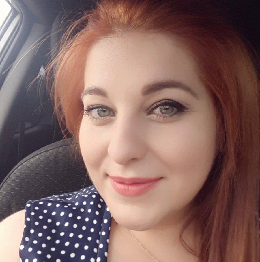 Աննա Ծատուրյան