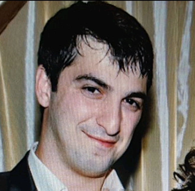էդմունդ Չոլակյան